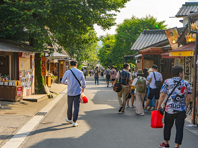 観光がしやすい、由布院駅から徒歩5分の好⽴地